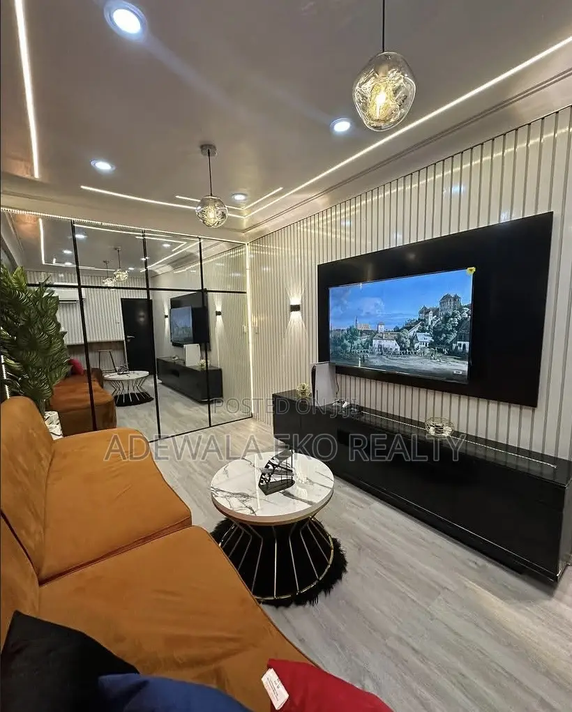 1-Bedroom Self-Compound | Lekki Phase 1 | Cinema | Ps5 | Snooker | in Lekki Phase 1