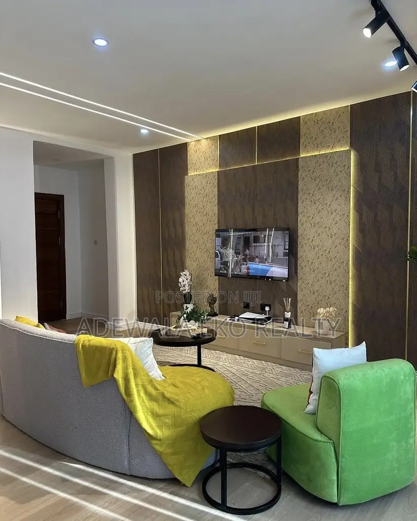1-Bedroom Apartment Lekki Phase 1 With PS5 and Swimming Pool in Lekki Phase 1