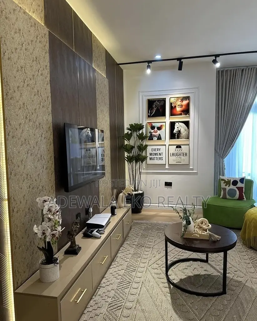 1-Bedroom Apartment Lekki Phase 1 With PS5 and Swimming Pool in Lekki Phase 1