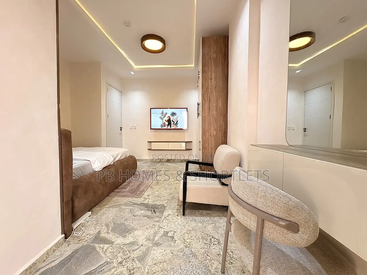 Luxury 3 Bedroom Flat With Excellent Facilities in Osborne Foreshore Estate