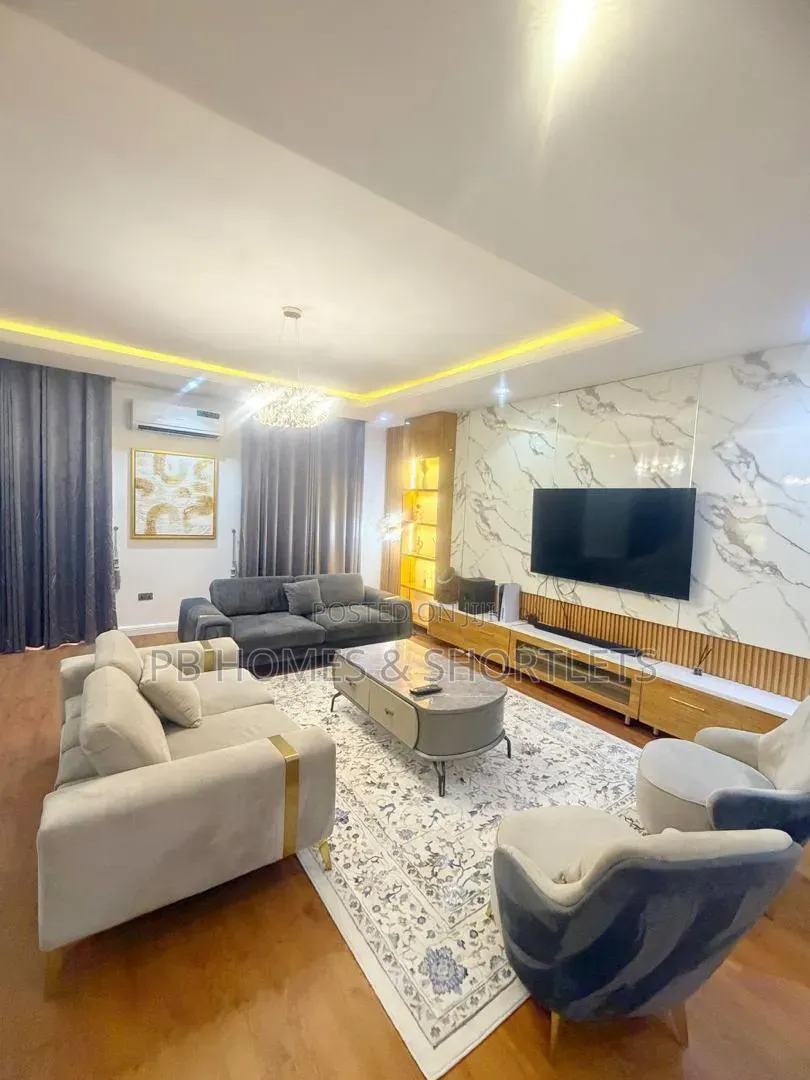 3 Bedroom Maisonette in Lekki Phase 1