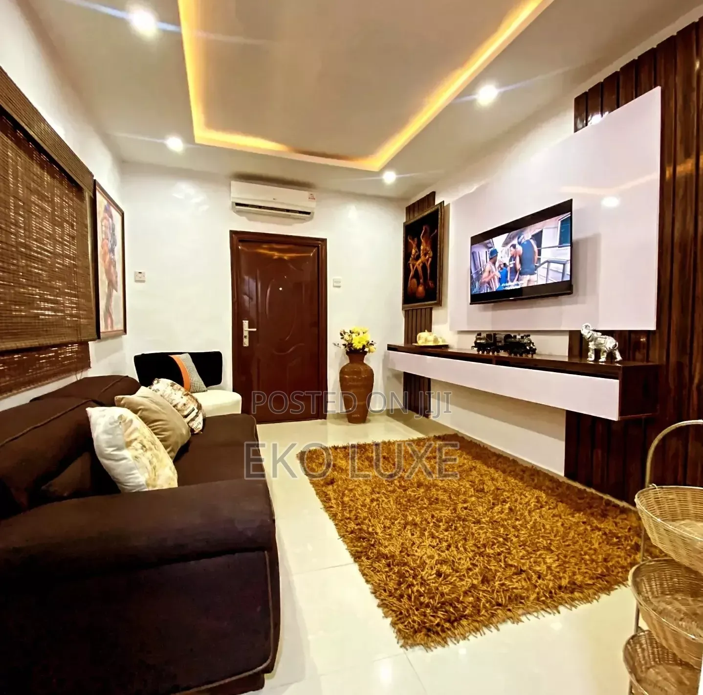 Luxury Room and Palour Vi in Victoria Island Extension