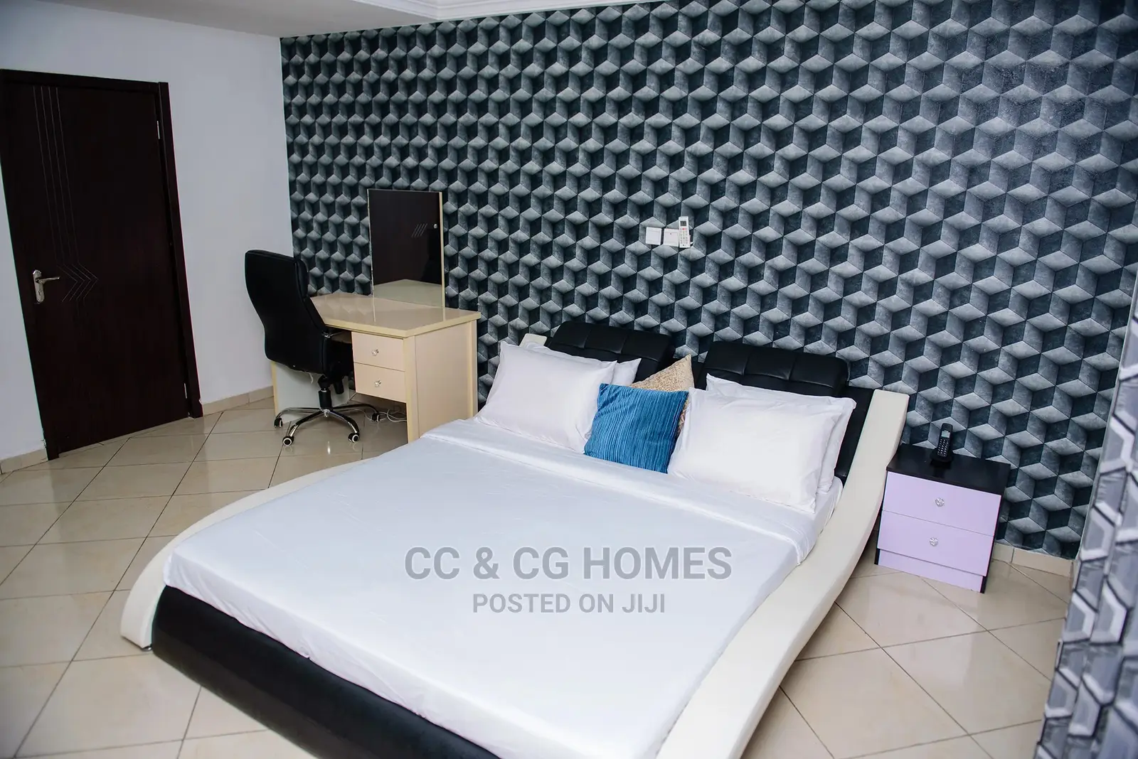 Luxury 4 Bedrooms Apart - 24hrs Elect/Wifi/Security in Life Camp