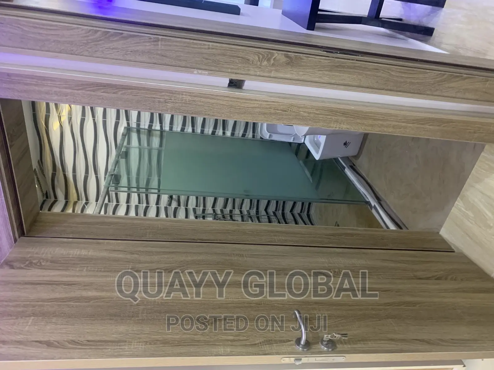 Lovely One Bedroom With 24/7 Wi-Fi and Light in Dawaki