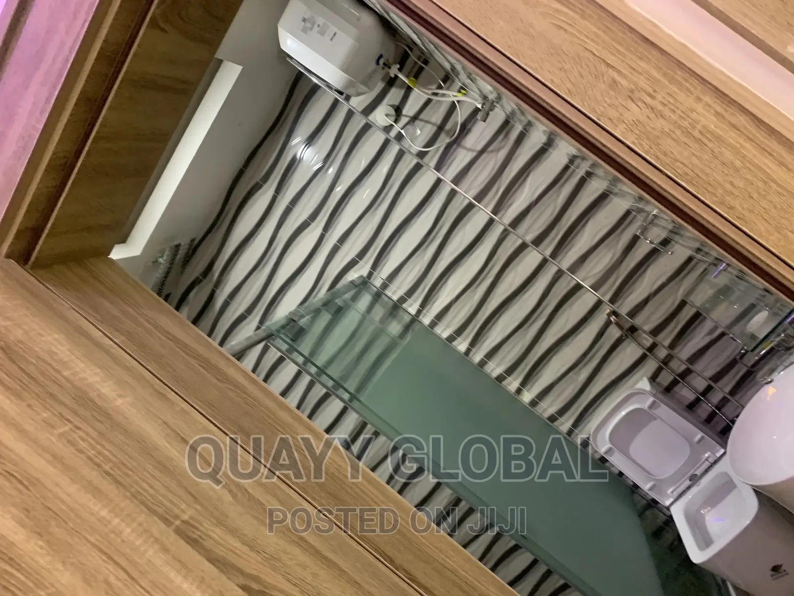 Lovely One Bedroom With 24/7 Wi-Fi and Light in Dawaki