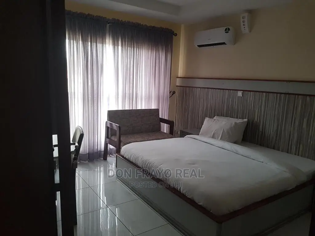 4 Beds Shortlet at Jericho GRA in Jericho