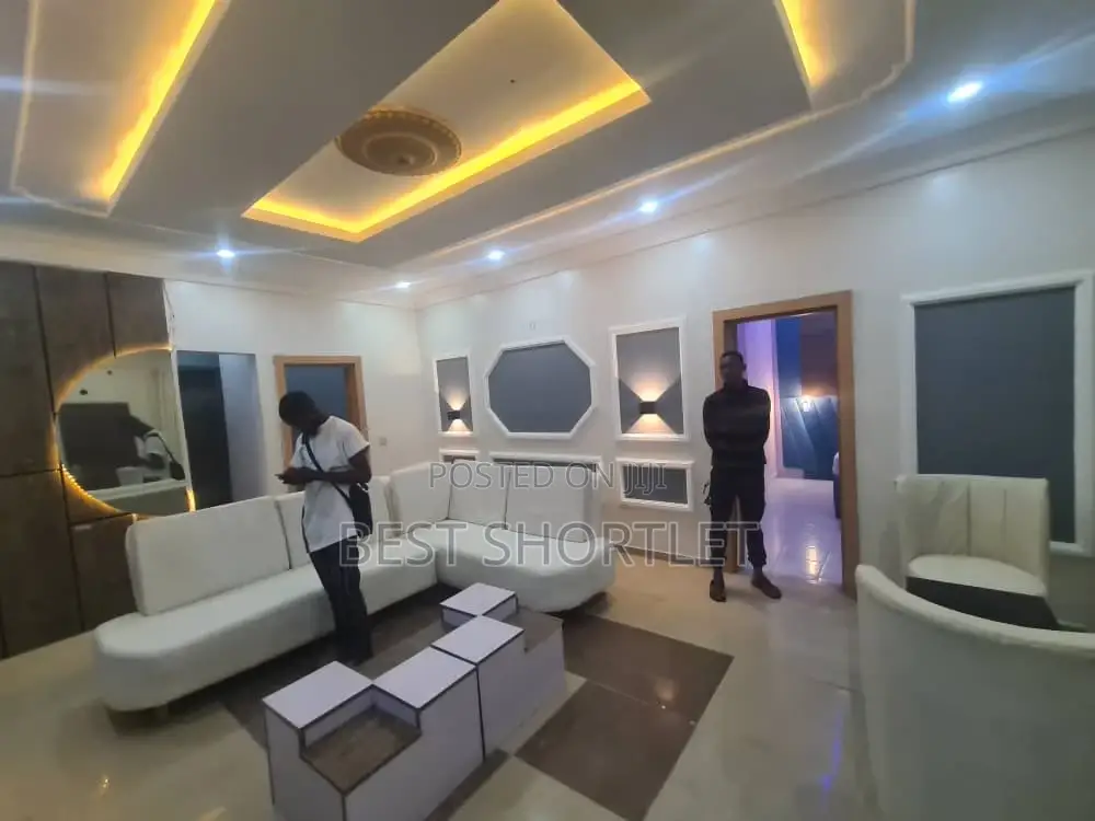 For Shortlet;4 Bedroom at Wuse 2 Abuja in Wuse 2