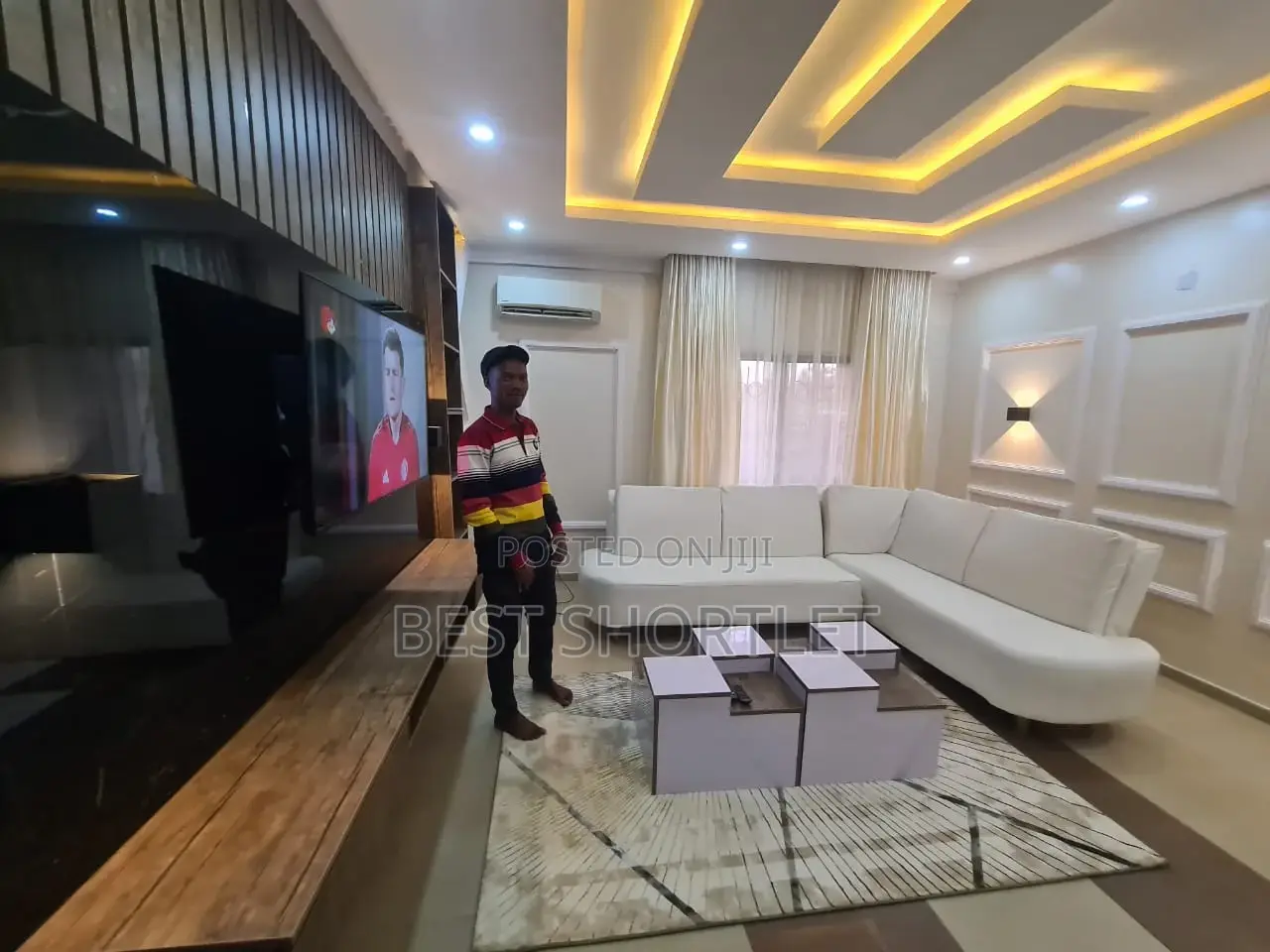 For Shortlet;4 Bedroom at Wuse 2 Abuja in Wuse 2
