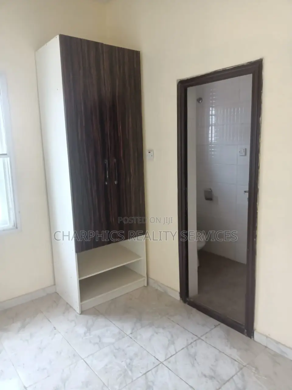 3bdrm Block of Flats in Ikeja GRA for sale in Ikeja GRA