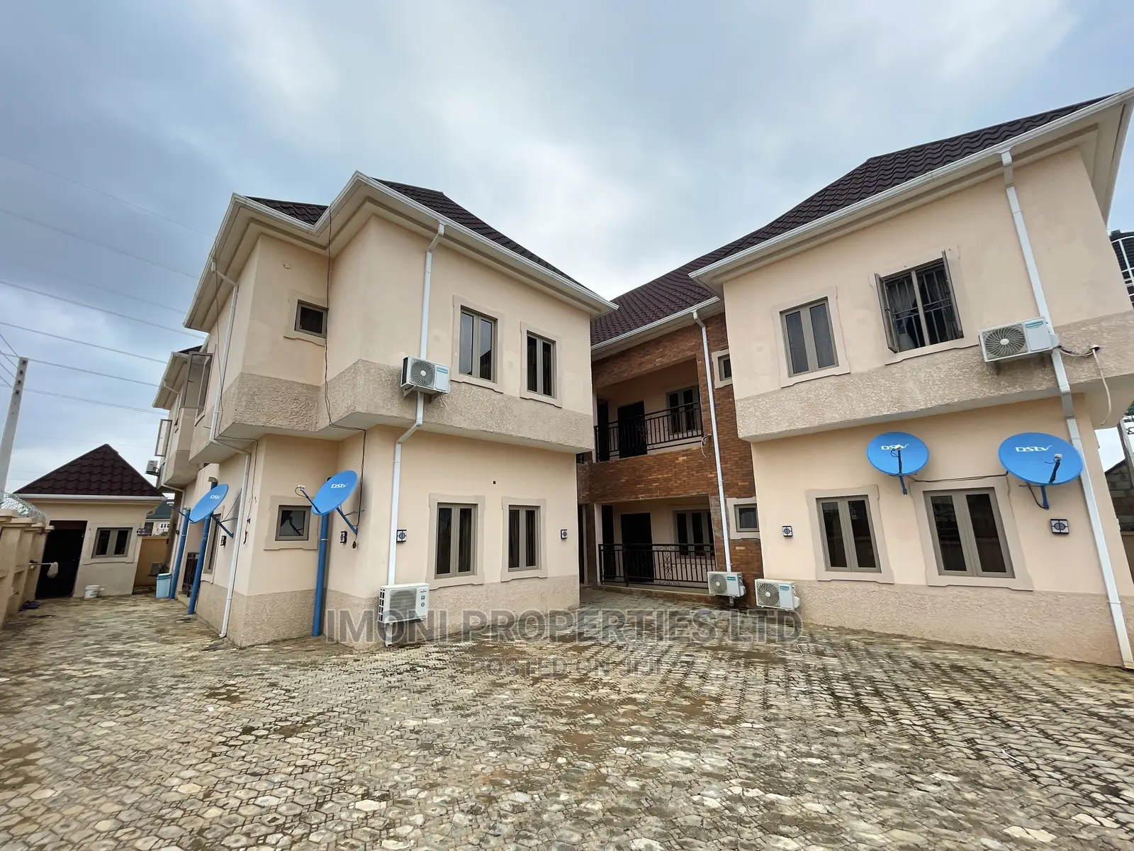 Furnished 2bdrm Block of Flats in Dawaki News Engr, Guzape District in Guzape District