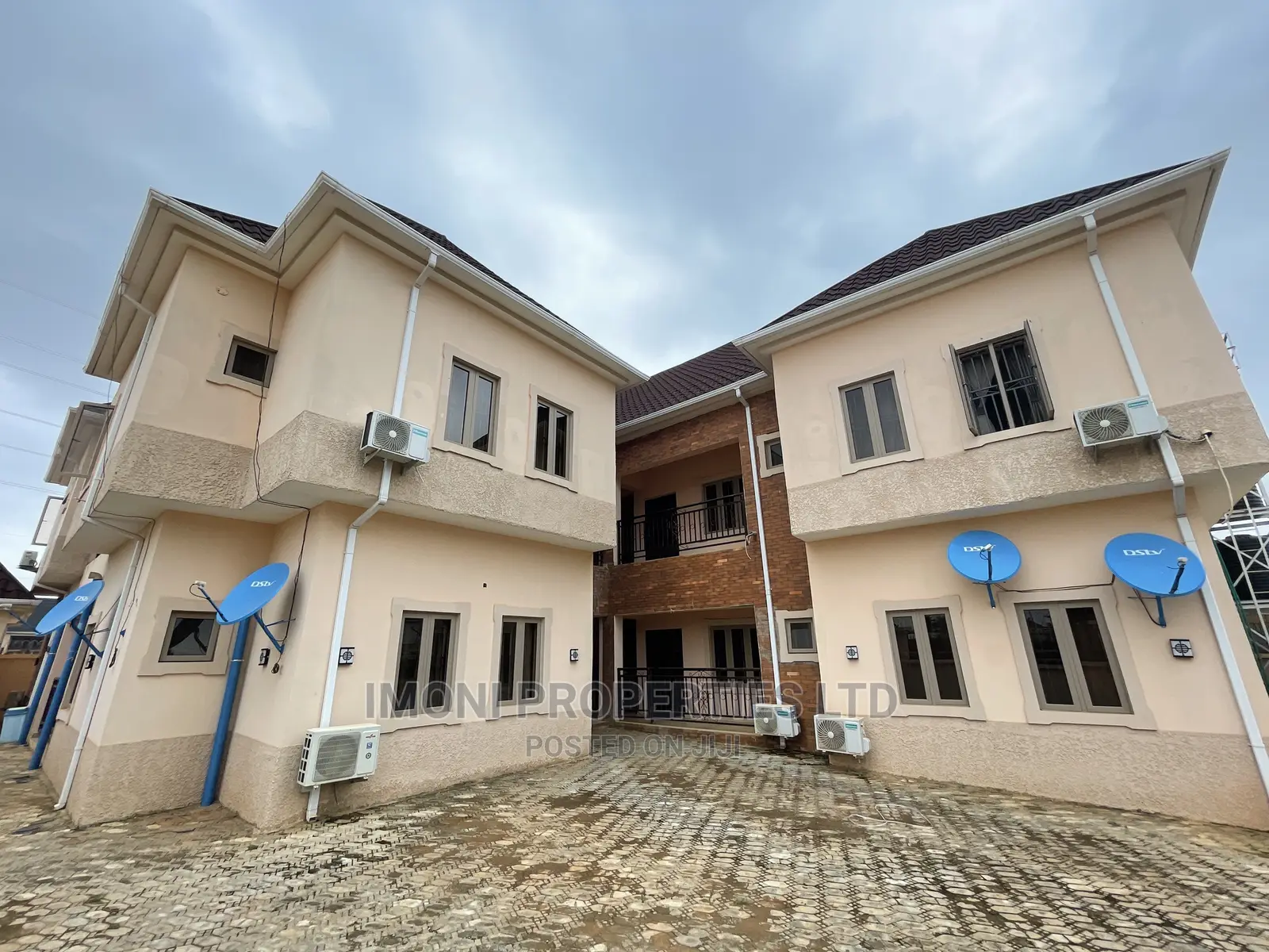 Furnished 2bdrm Block of Flats in Dawaki News Engr, Guzape District in Guzape District
