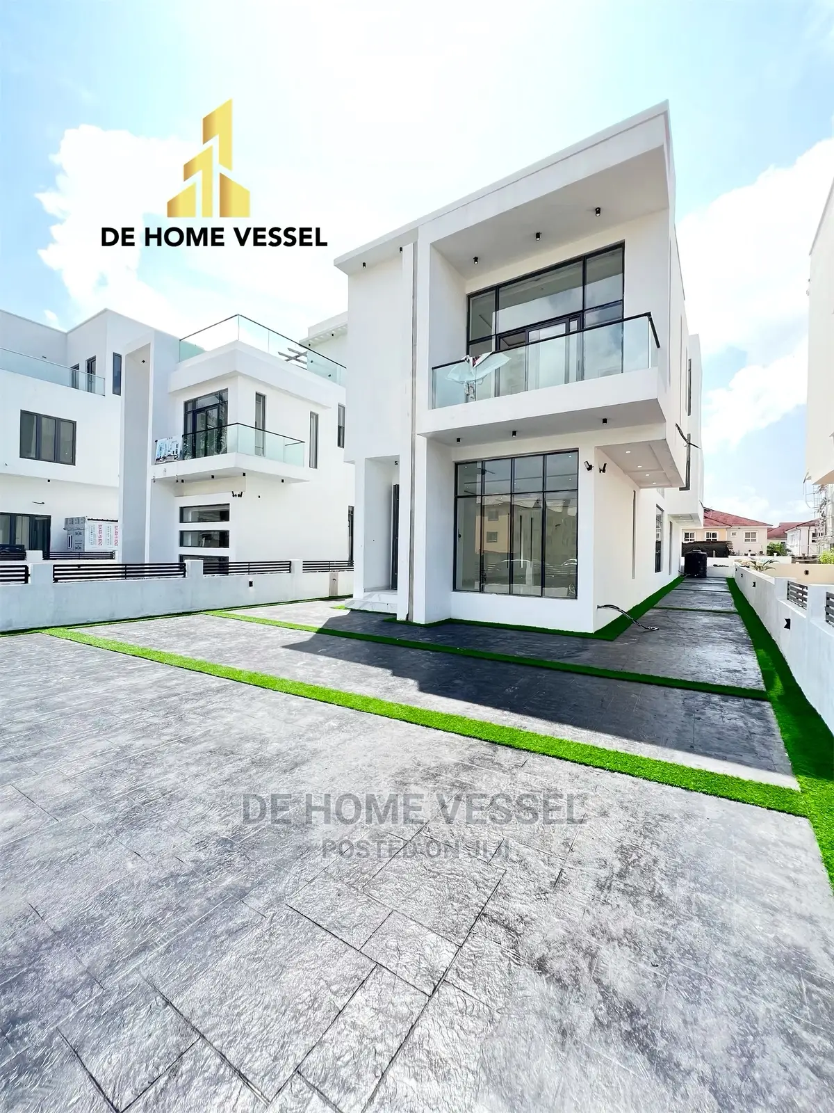 5bdrm Duplex in Osapa London for Sale in Osapa london