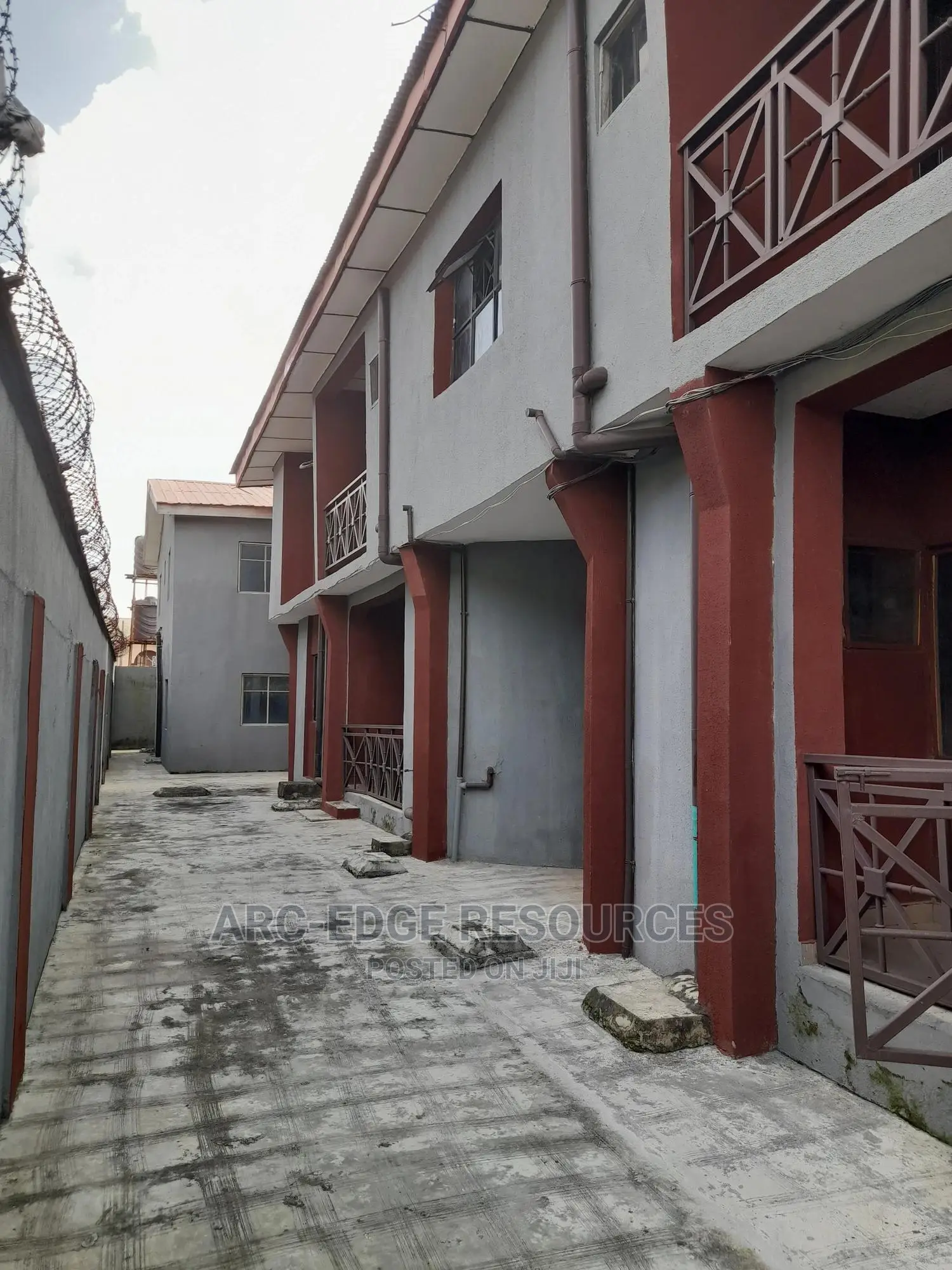 3bdrm Block of Flats in Ago Palace for sale in Ago Palace