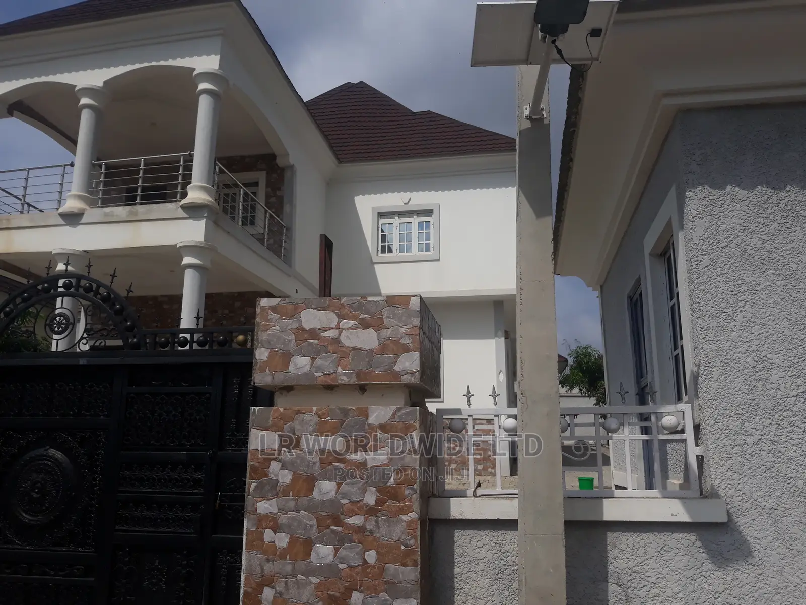 4bdrm Duplex in Life Camp for sale in Life Camp