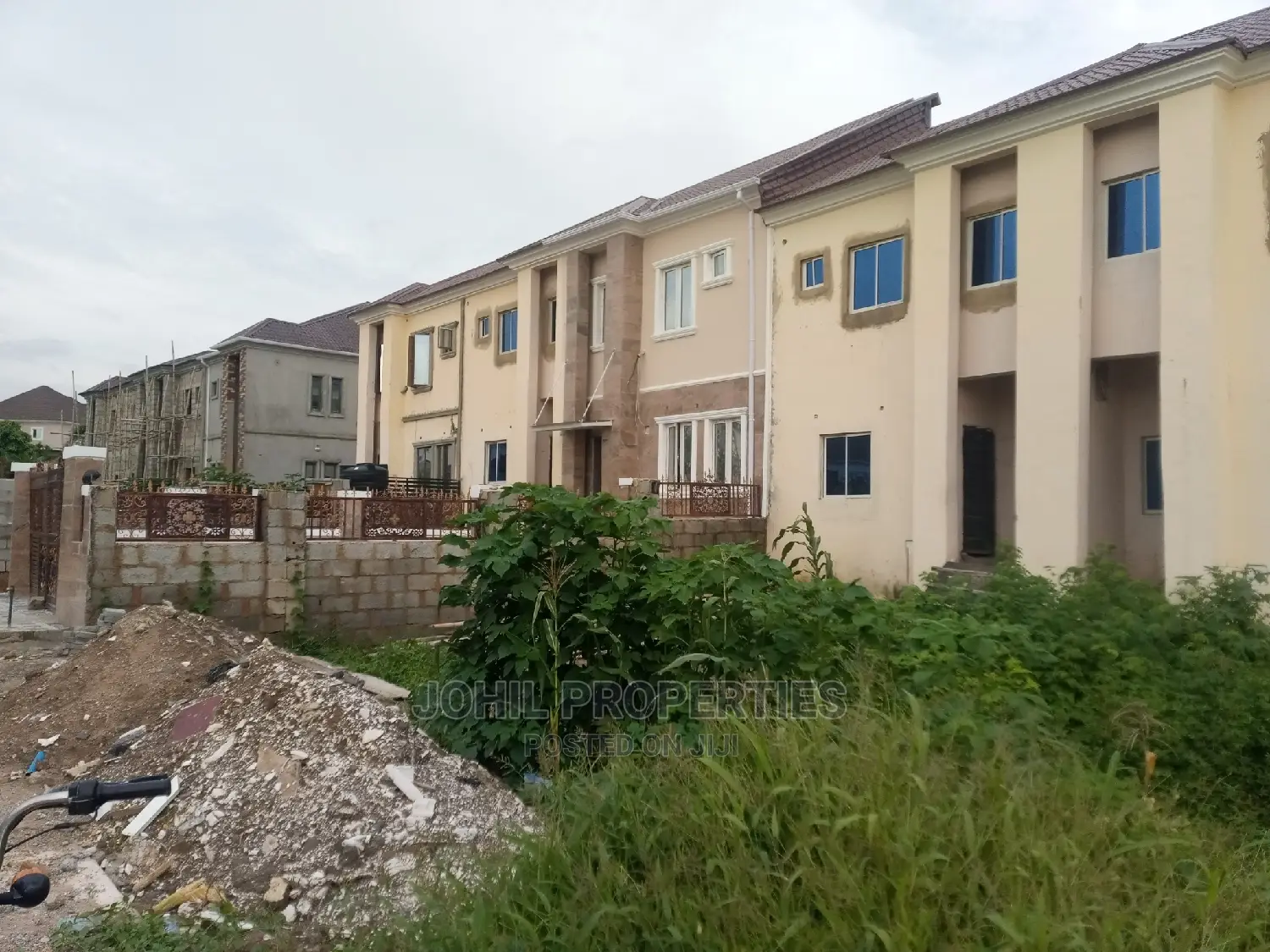 2bdrm Duplex in Naf Valley Estate, Asokoro for sale in Asokoro