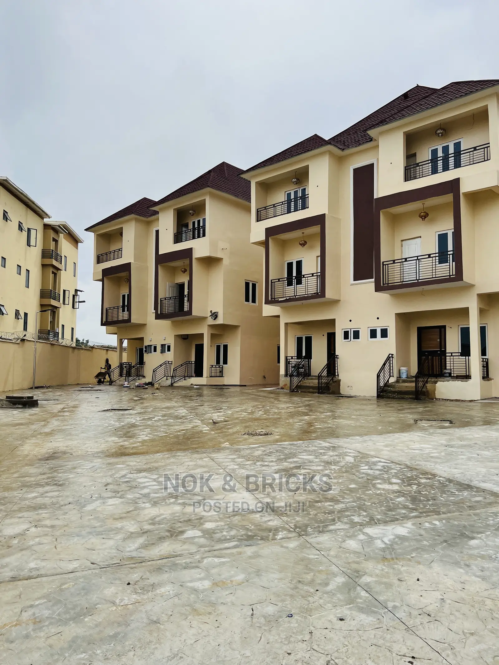 4bdrm Duplex in Luxury Court, Katampe Extension for sale in Katampe Extension