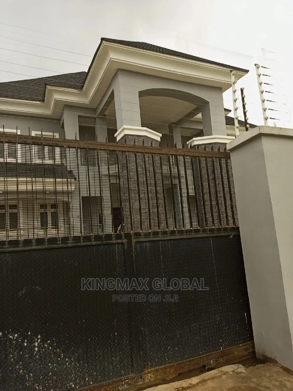 5bdrm Duplex in Gwarinpa Off First for Sale in Gwarinpa