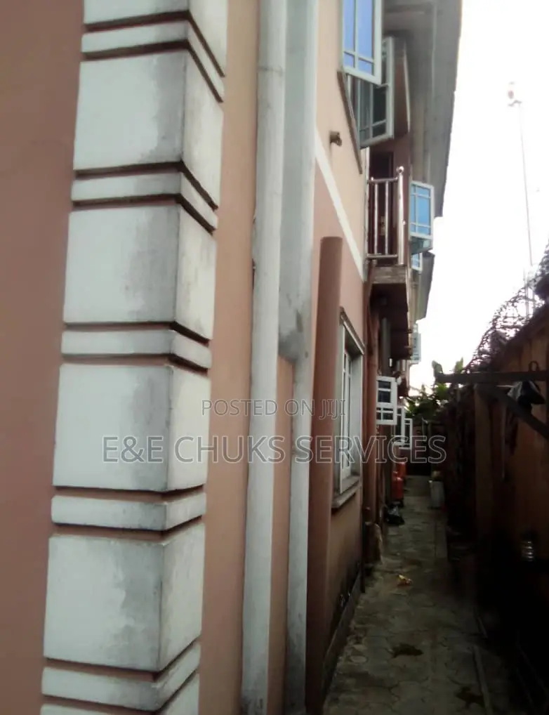 3bdrm Block of Flats in Obio-Akpor for sale in Obio-Akpor
