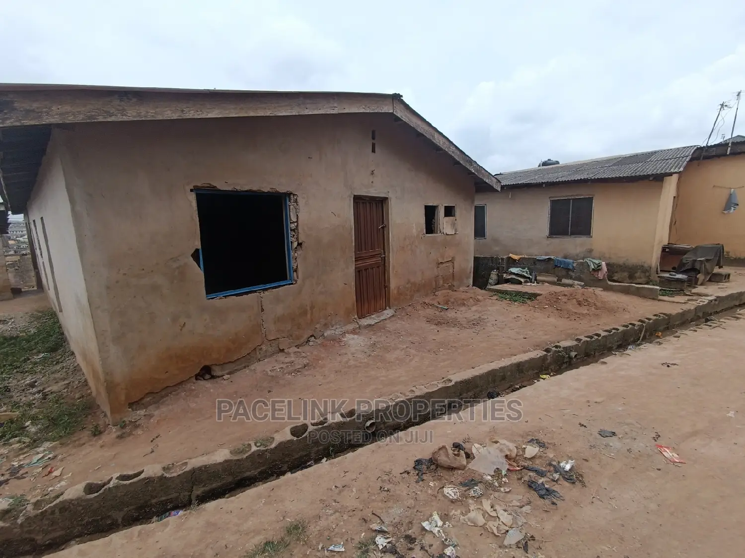 Mixed-use Landed Property for Sale in Ipaja in Ipaja / Ipaja