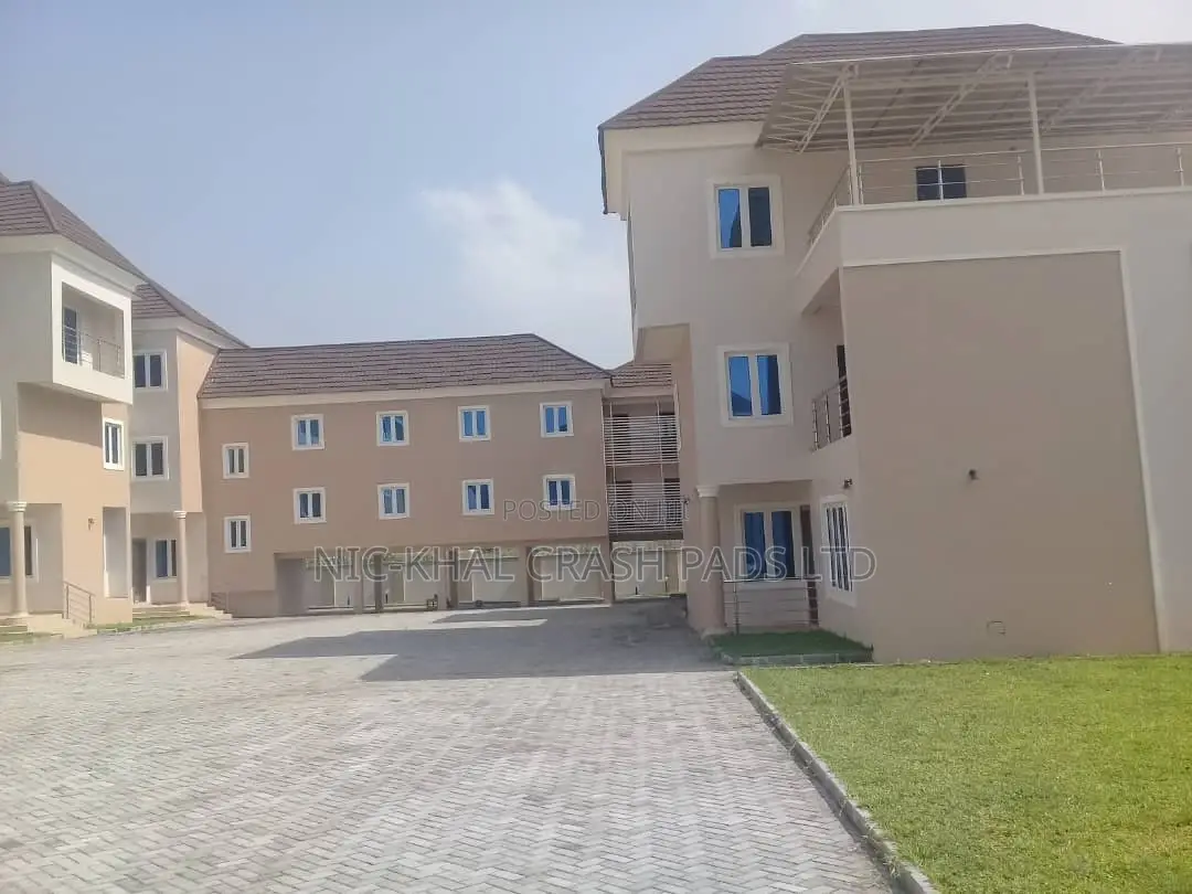 4bdrm Duplex in Katampe Extension for Sale in Katampe Extension