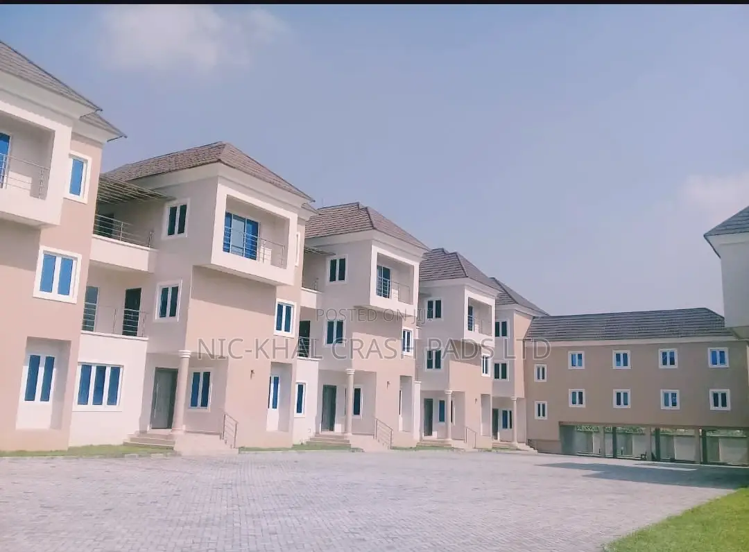 4bdrm Duplex in Katampe Extension for Sale in Katampe Extension