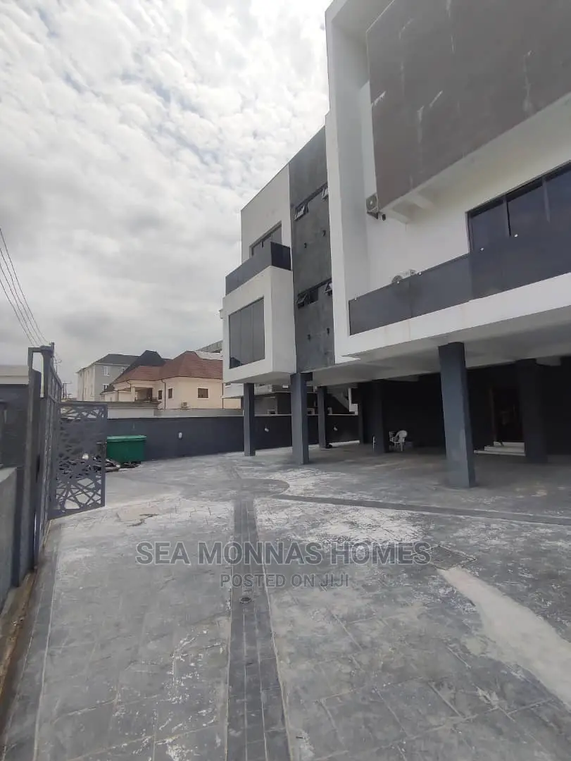 Furnished 2bdrm Apartment in Lekki Horizon 2 for sale in Lekki