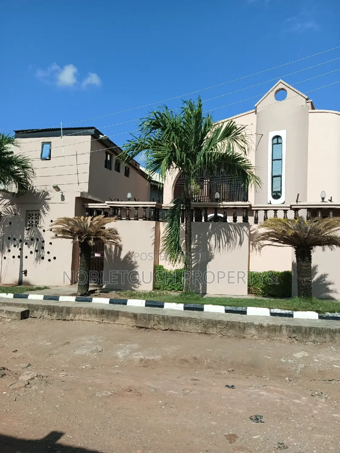 5bdrm Duplex in Governor Road Ikotun for sale in Governors Road