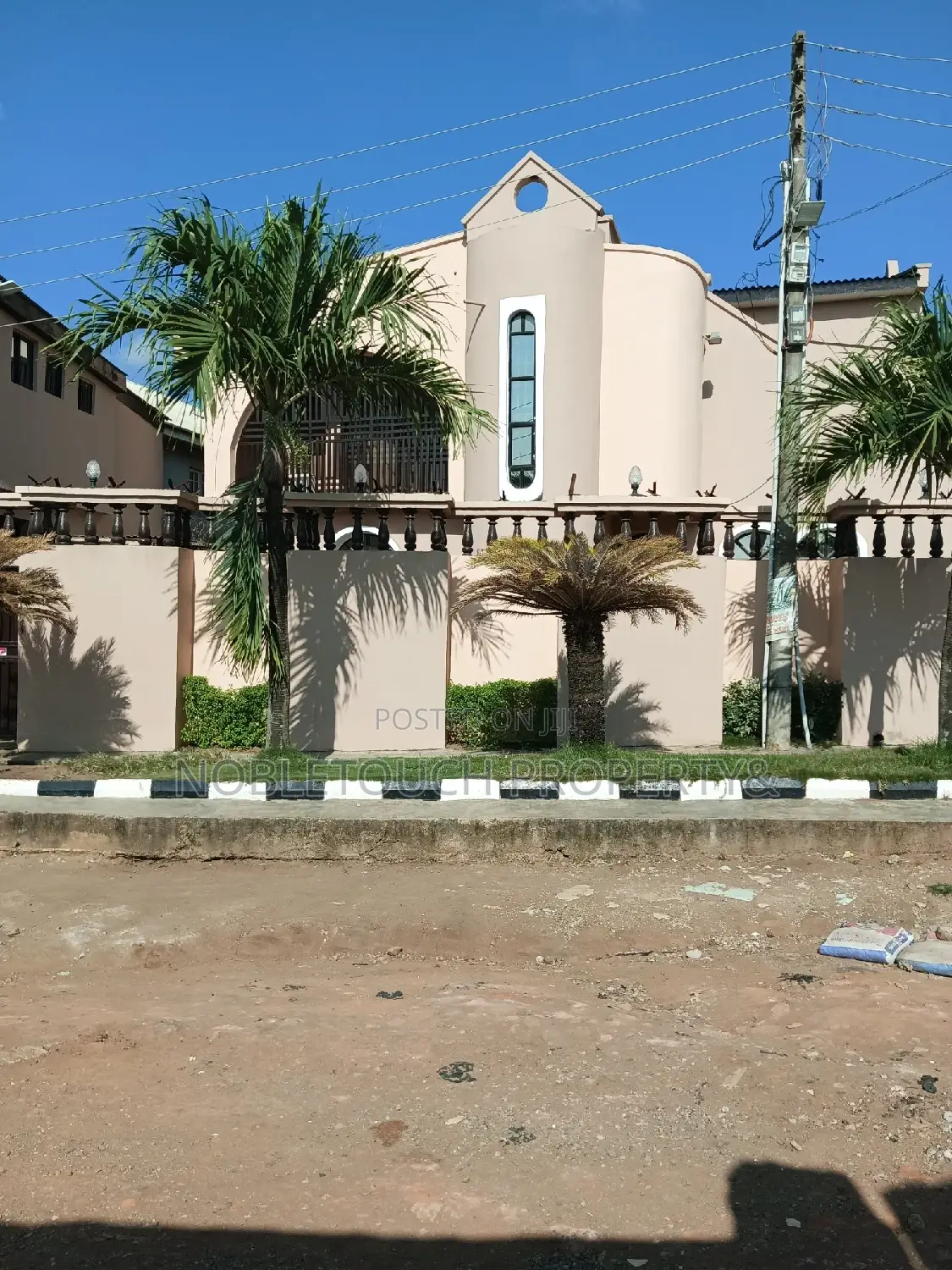 5bdrm Duplex in Governor Road Ikotun for sale in Governors Road