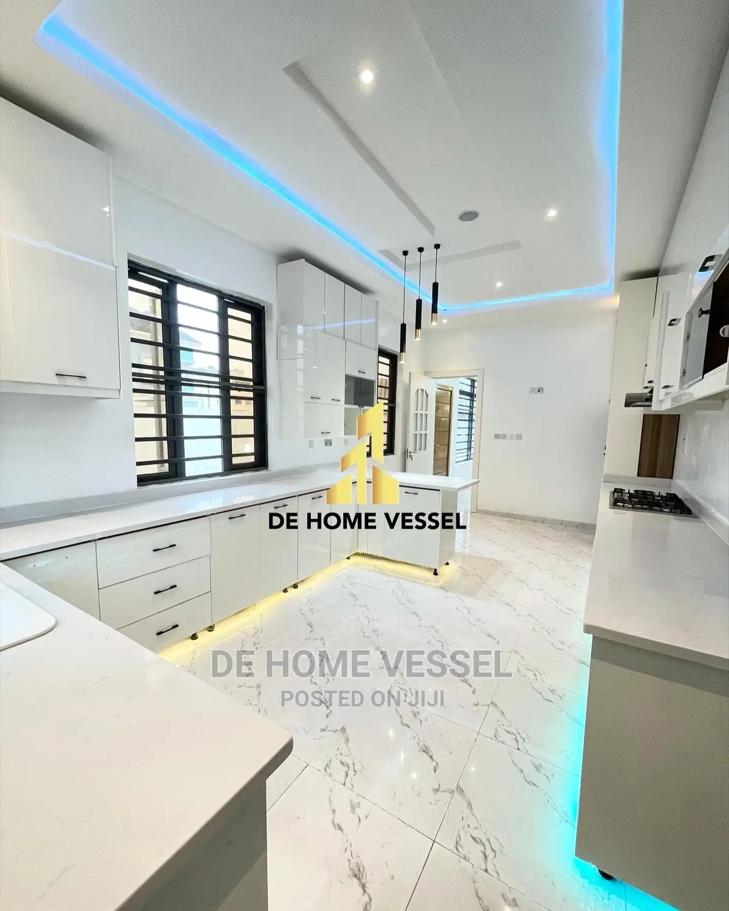 5bdrm Duplex in Ologolo for Sale in Ologolo