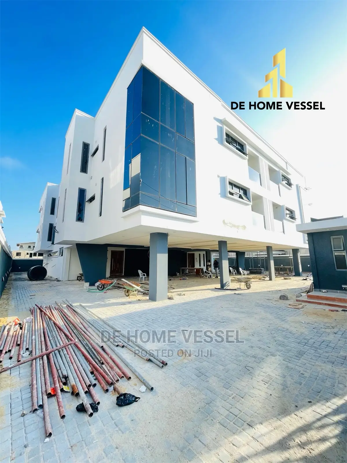 3bdrm Apartment in Lekki Phase 1 for Sale in Lekki Phase 1
