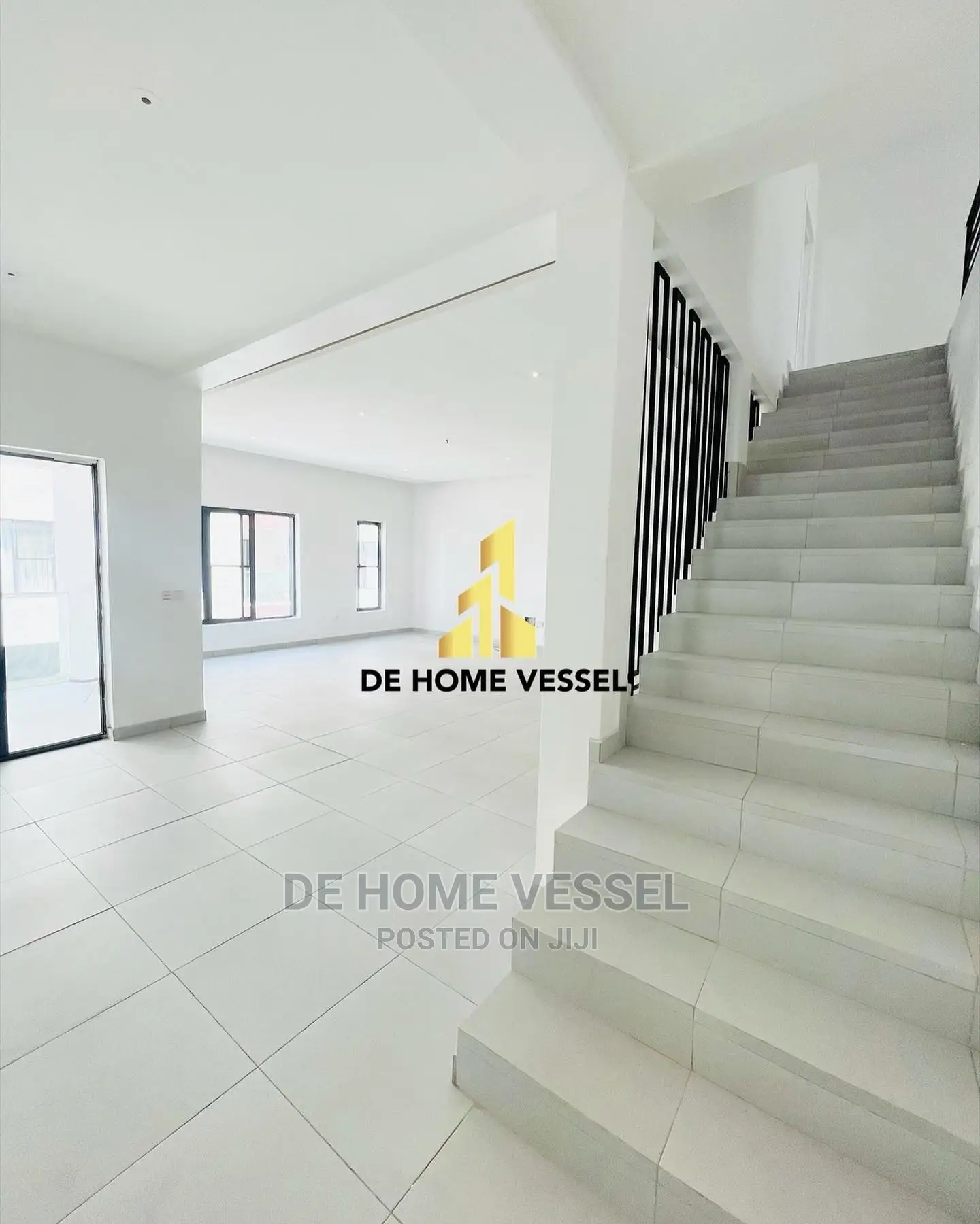 4bdrm Townhouse/Terrace in Chevron for Sale in Chevron