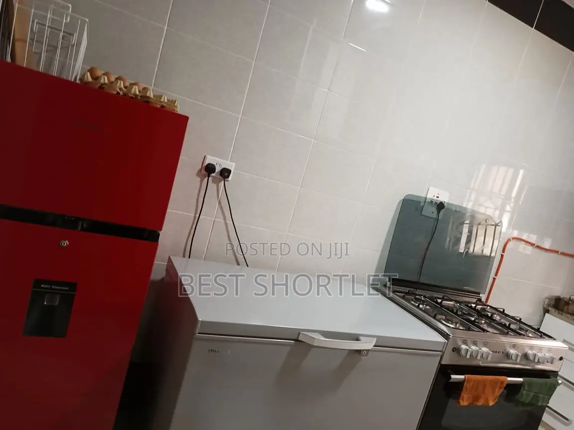 Spacious 1 Bedroom in a Shared Space in Area 11