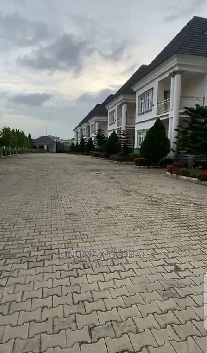 5bdrm Duplex in Mini Estate, Mabushi for Sale in Mabushi