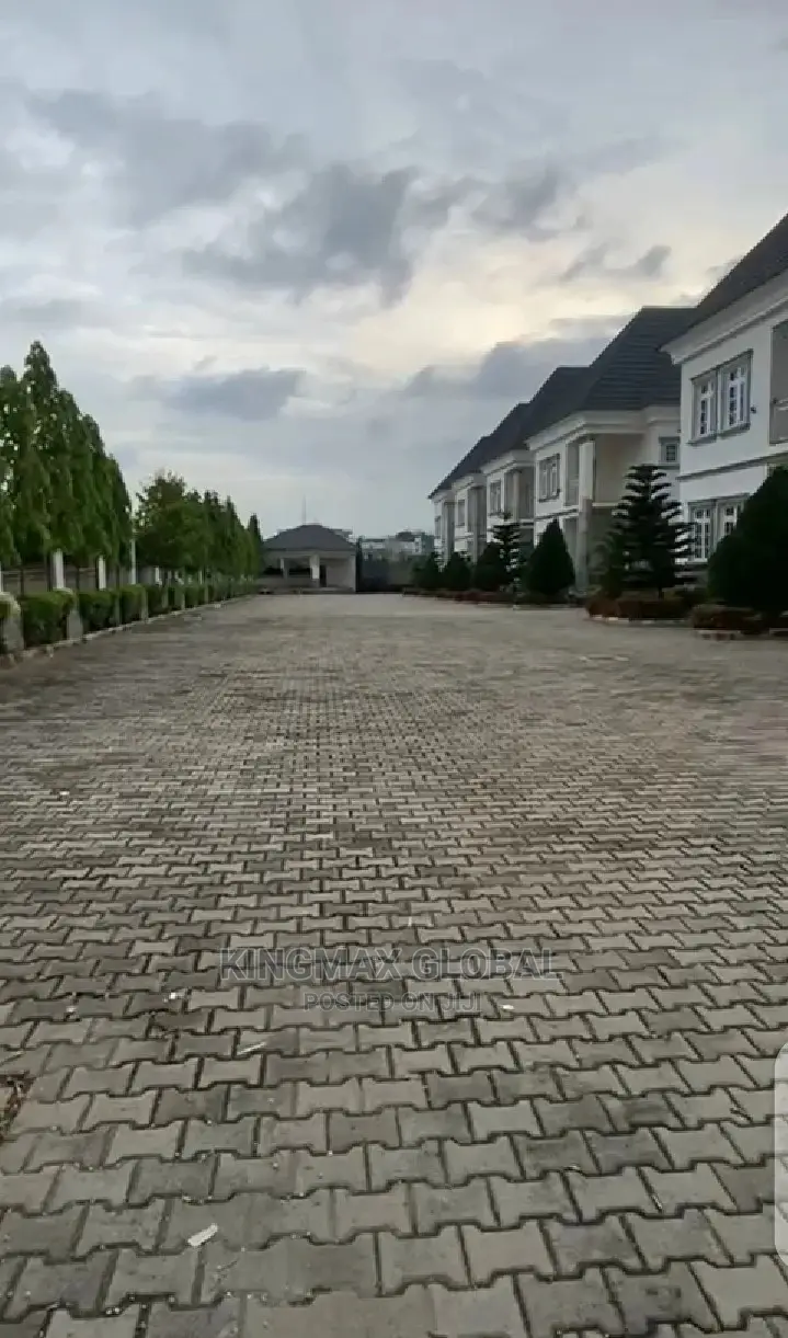 5bdrm Duplex in Mini Estate, Mabushi for Sale in Mabushi
