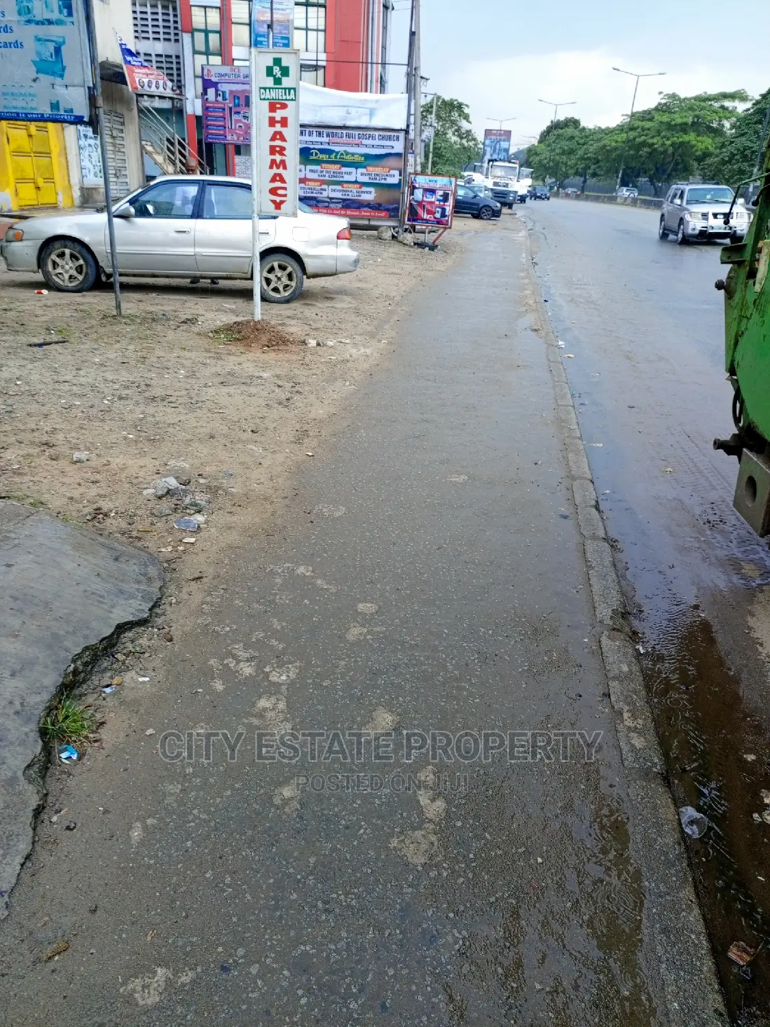 Commercial Land for Sale at Major Road in Portharcourt in Port-Harcourt