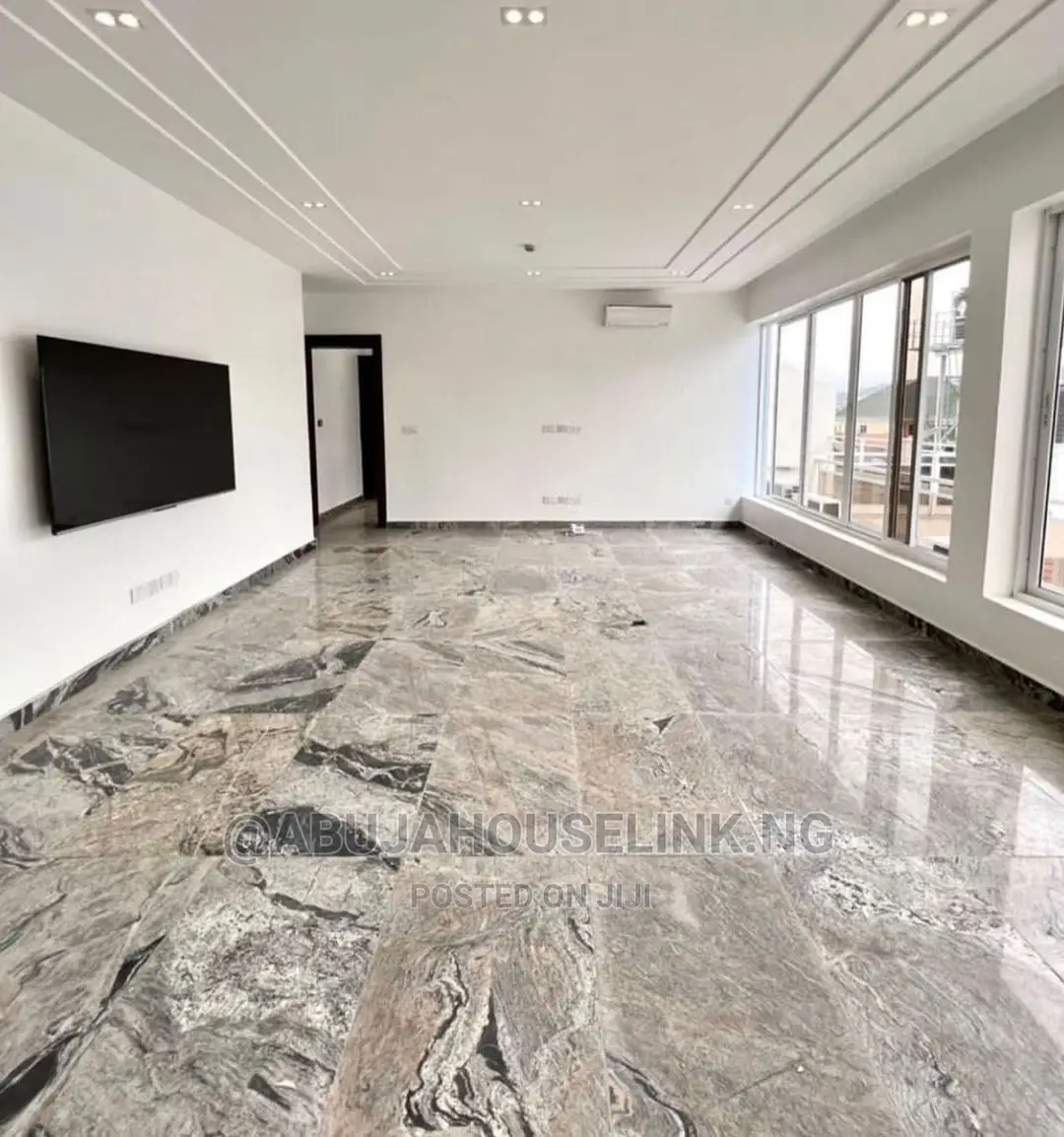 7bdrm Mansion in Katampe Extension for sale in Katampe Extension