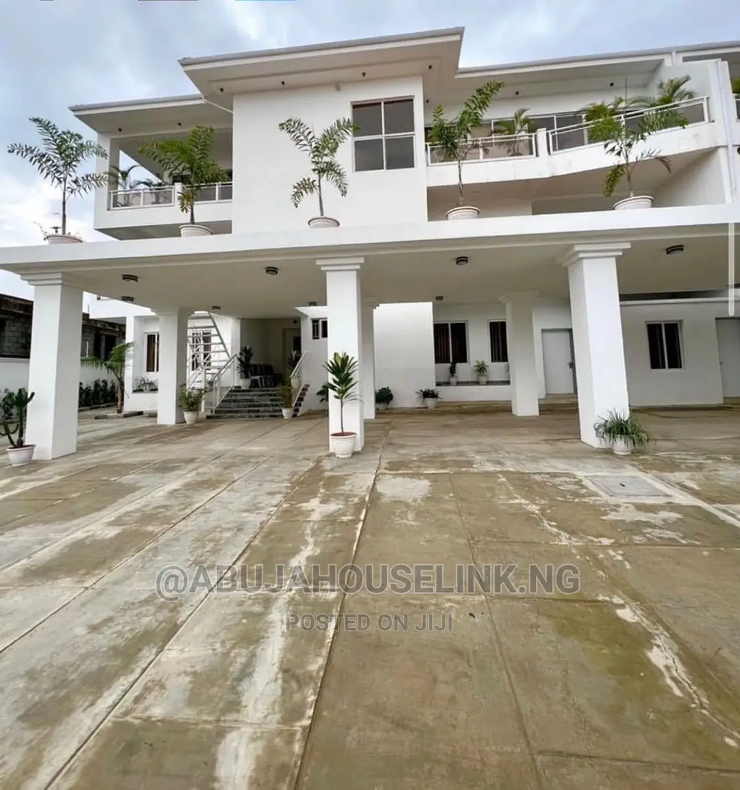 7bdrm Mansion in Katampe Extension for sale in Katampe Extension