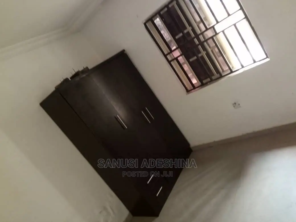 2bdrm Block of Flats in Dawaki Fct Abuja for rent in Dawaki