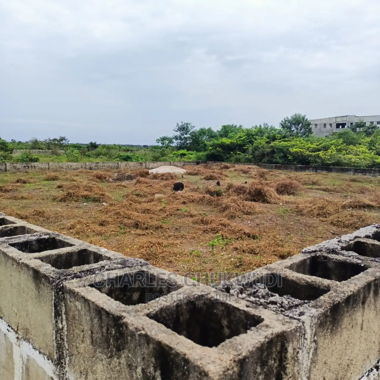 900sqm of Land at Beach Wood Est for Sale in Ibeju