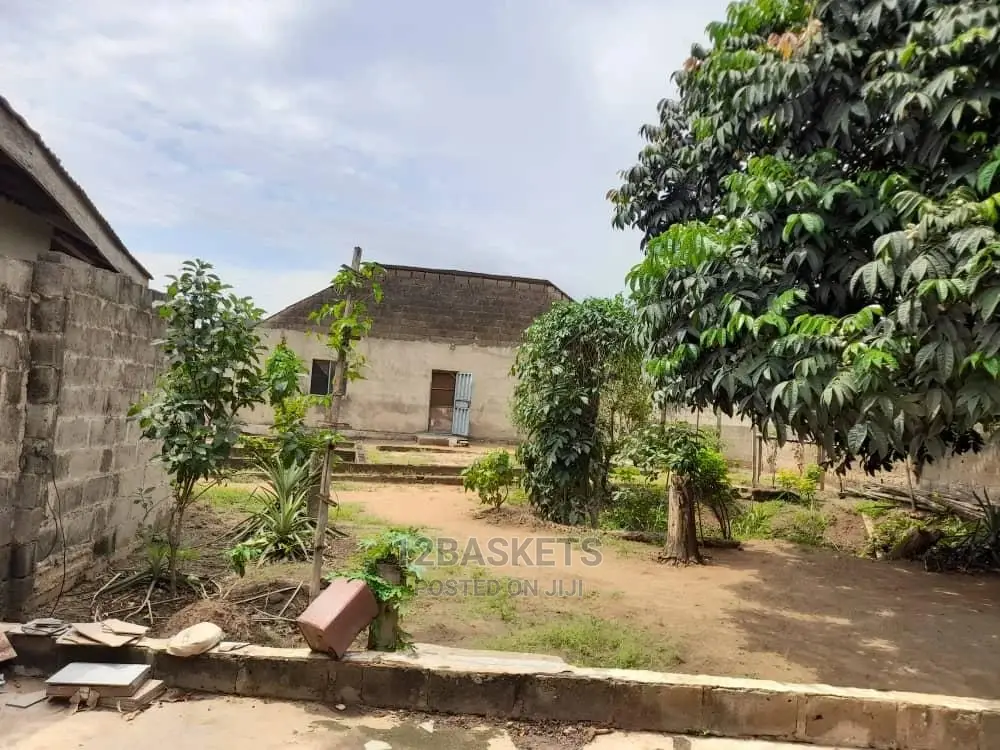 Furnished 3bdrm Apartment in Alhaji Agba, Obafemi-Owode for sale in Obafemi-Owode