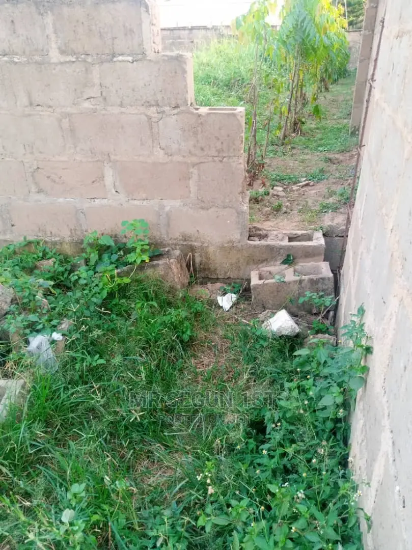 300sqm Plot of Land For Sale at Oyo Ibadan  in Ibadan