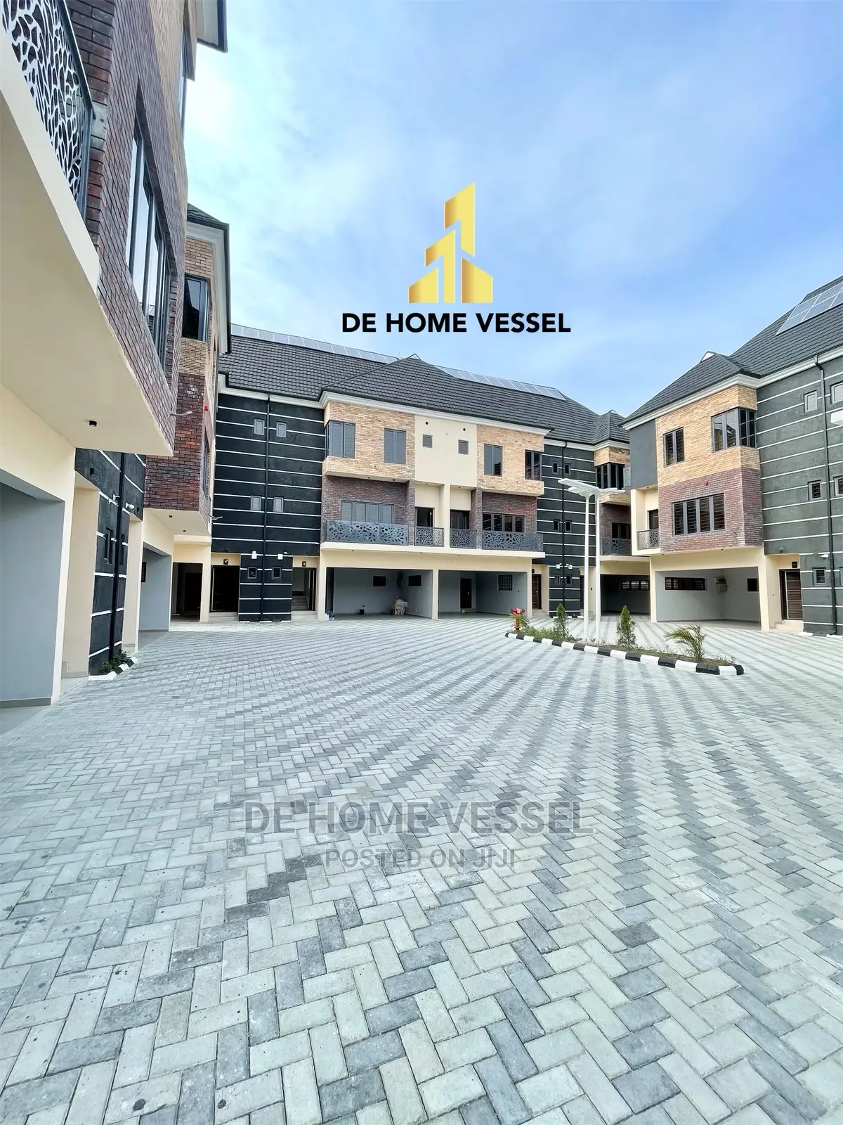 4bdrm Townhouse/Terrace in Ikate for Sale in Ikate