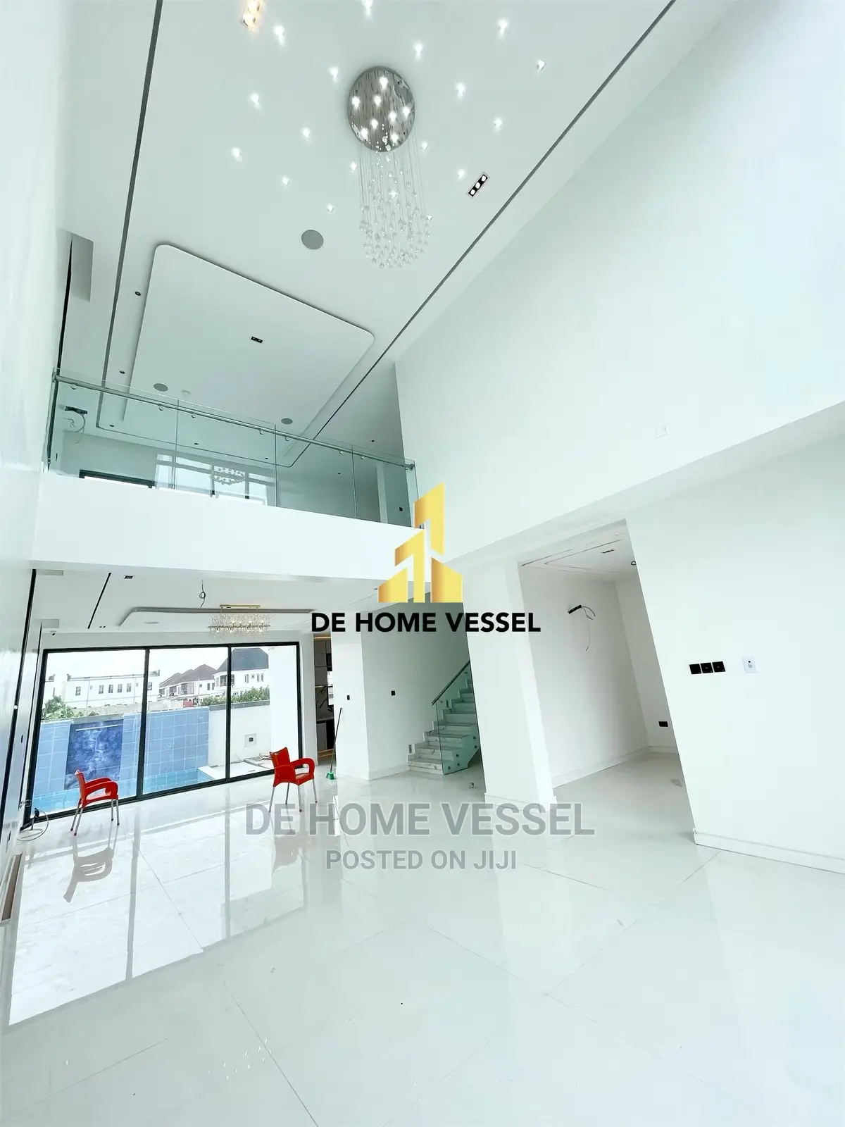 5bdrm Duplex in Chevron for Sale in Chevron