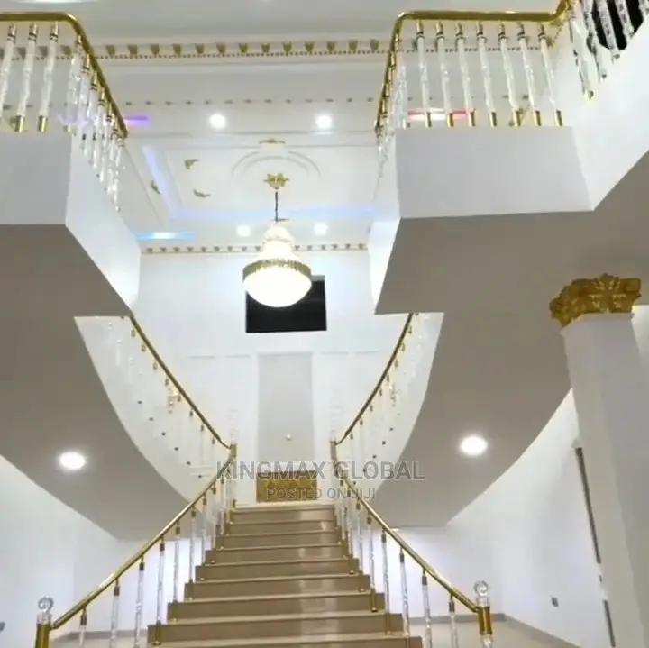 8bdrm Mansion in Katampe Extension for sale in Katampe Extension