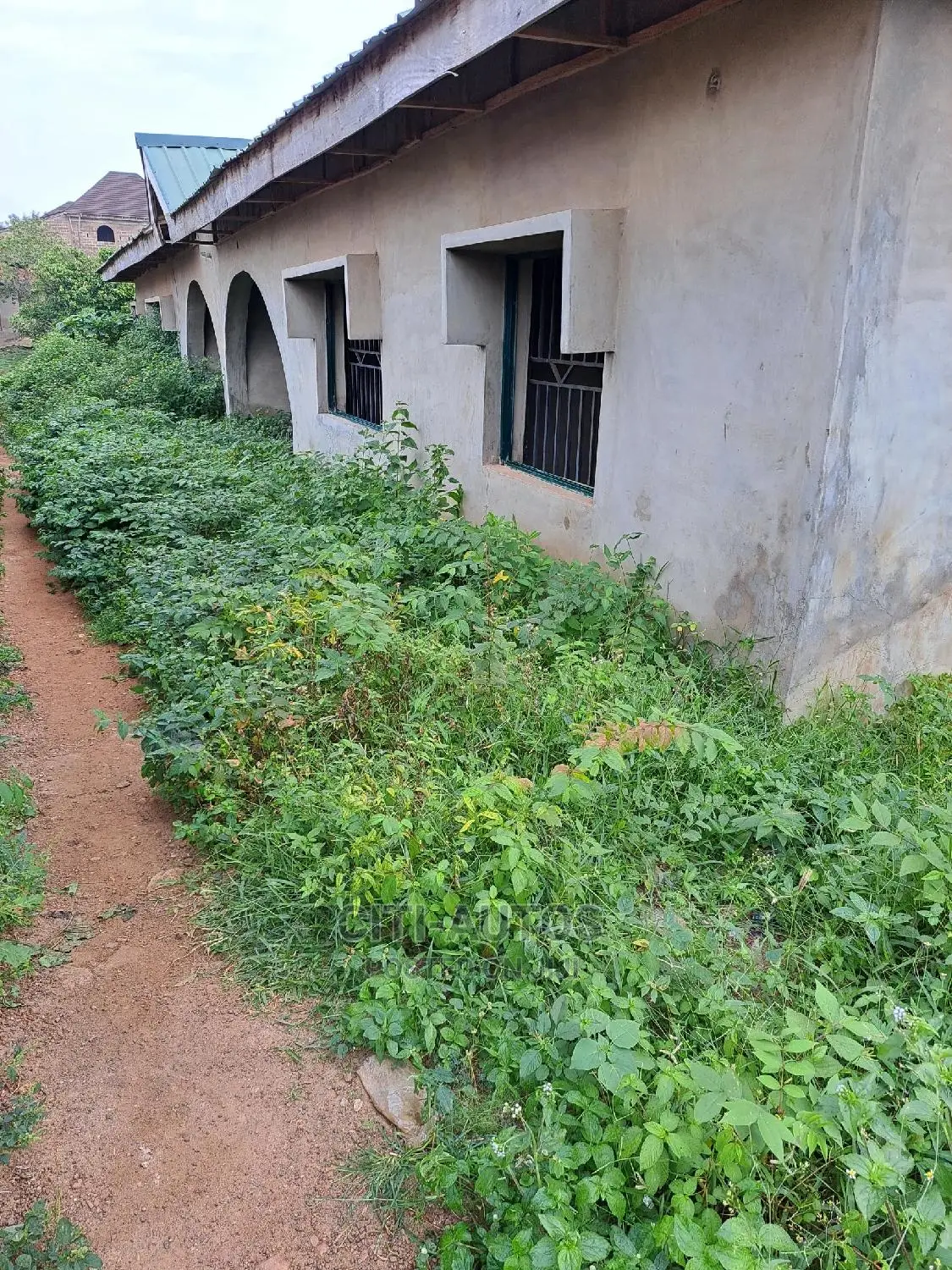 8bdrm Block of Flats in Peace Estate, Ibadan for sale in Ibadan