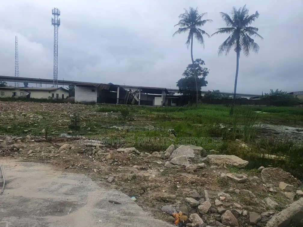 3 Half Acres Land on Eric Moore Rd, Surulere for Sale in Eric Moore