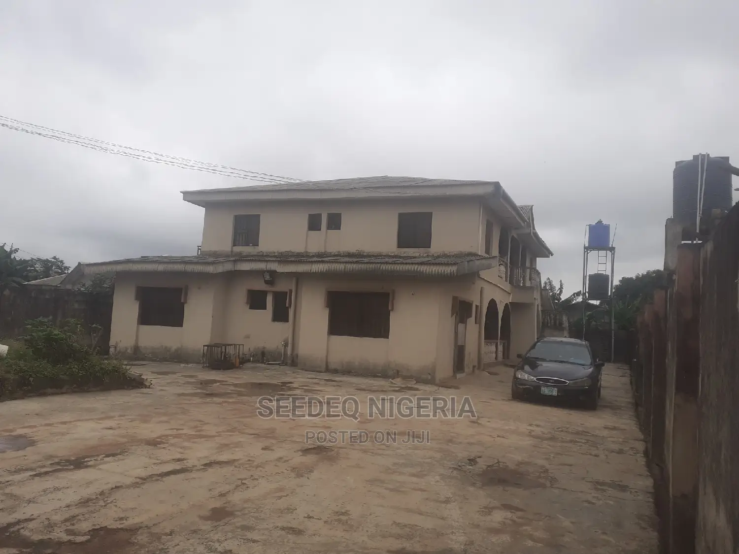 10bdrm Block of Flats in Oreyo Road, Igbogbo for sale in Igbogbo