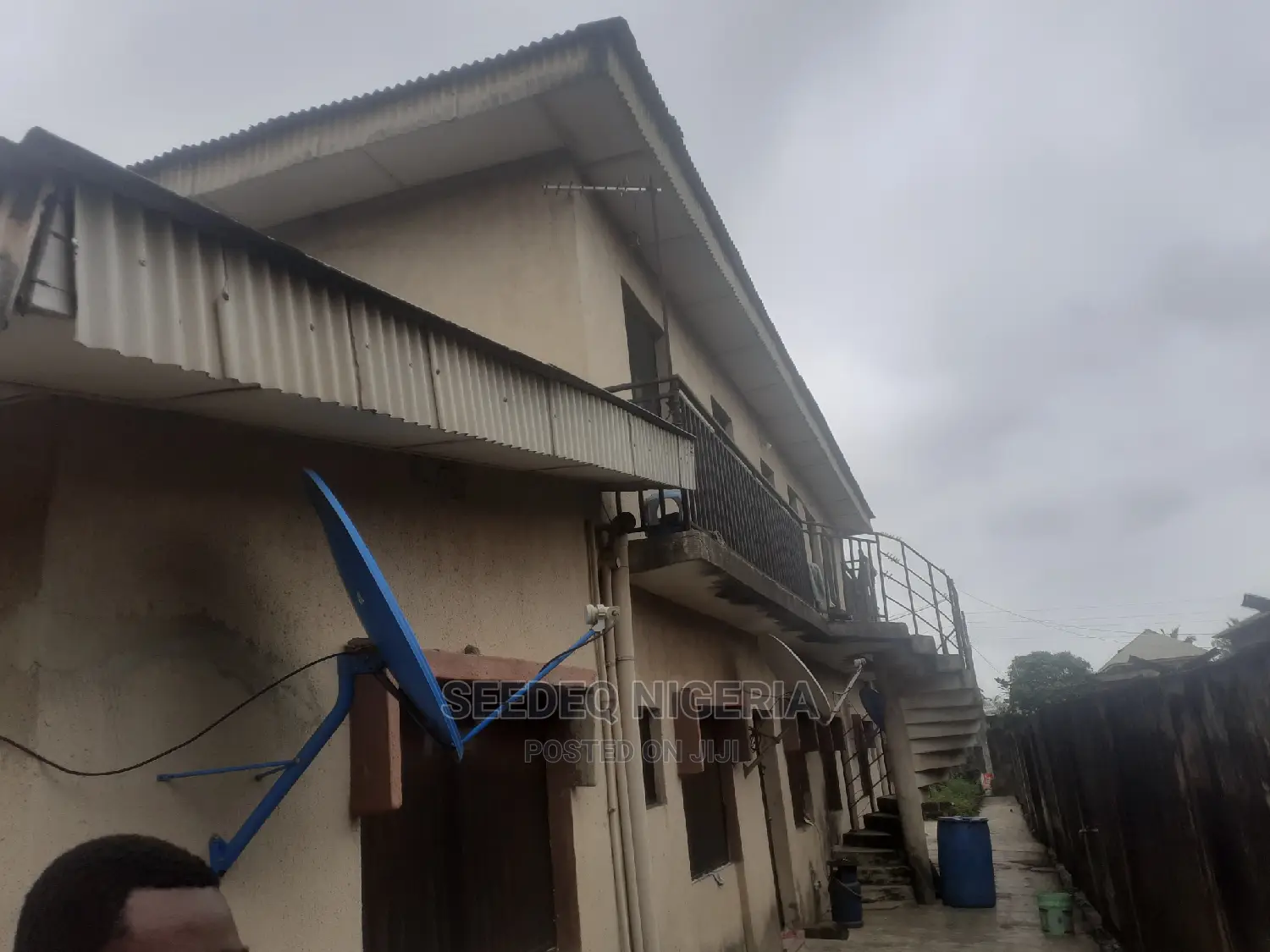 10bdrm Block of Flats in Oreyo Road, Igbogbo for sale in Igbogbo