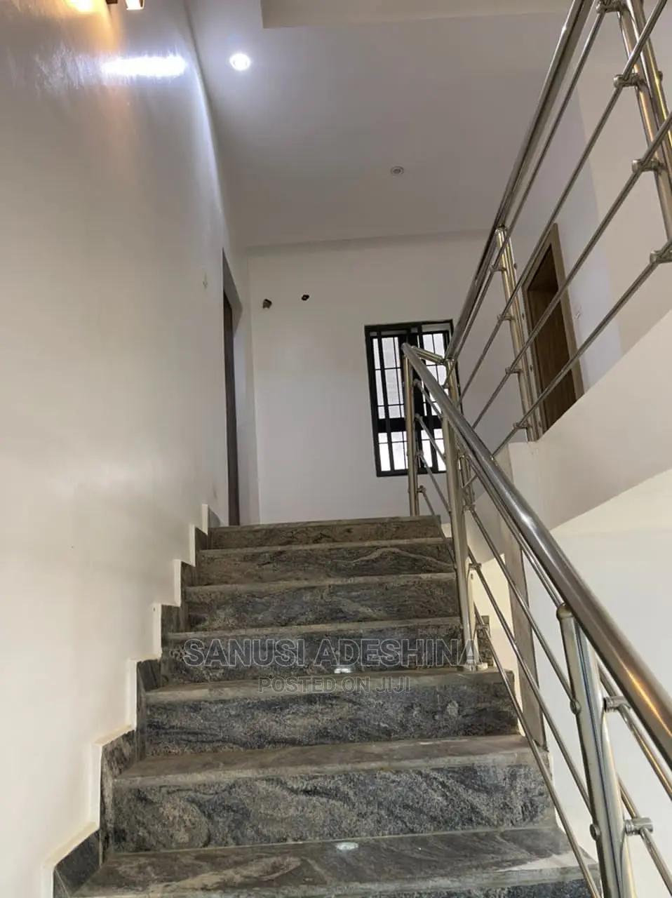 5bdrm Duplex in In A Private Estate, Idu for rent in Idu