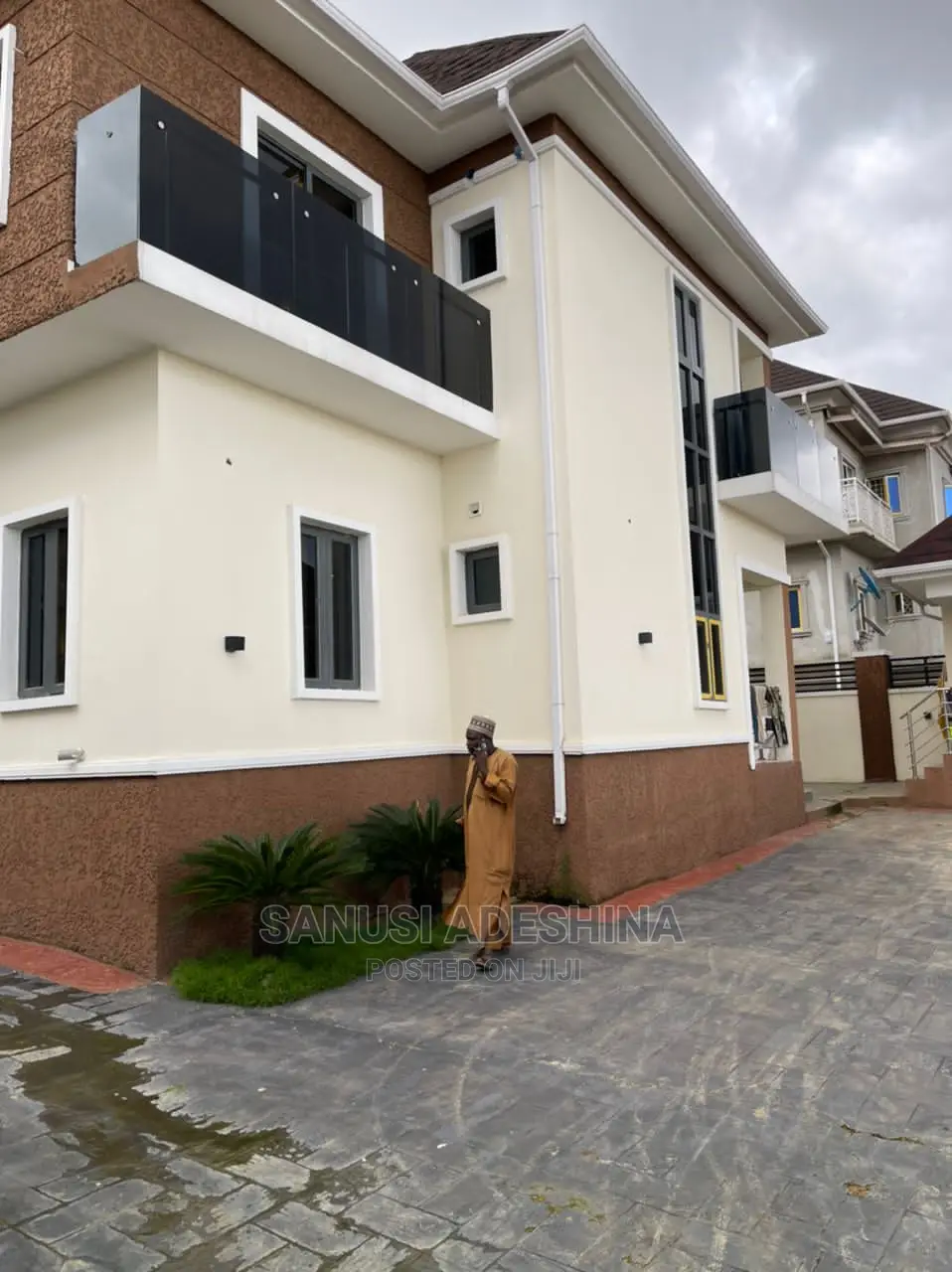 5bdrm Duplex in In A Private Estate, Idu for rent in Idu